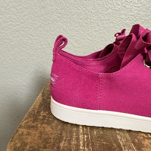 New Koolaburra by UGG Canvas Suede Ribbon Lace Sneakers - Picture 4 of 10